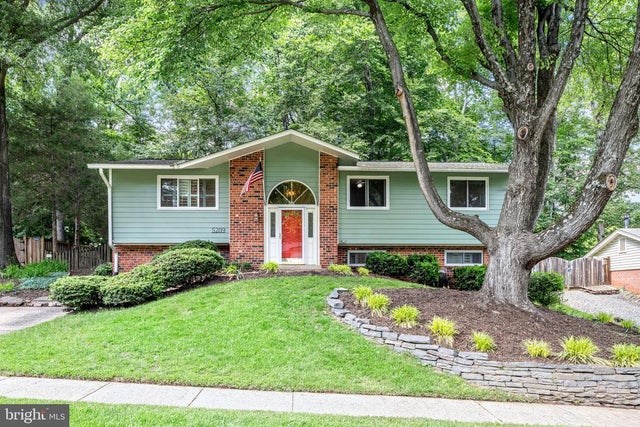 5209 Stonington Dr, Fairfax