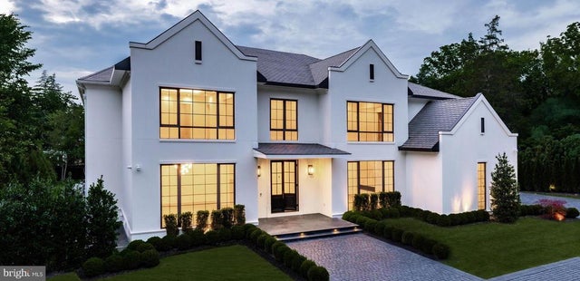 1102 Chain Bridge Rd, Mclean