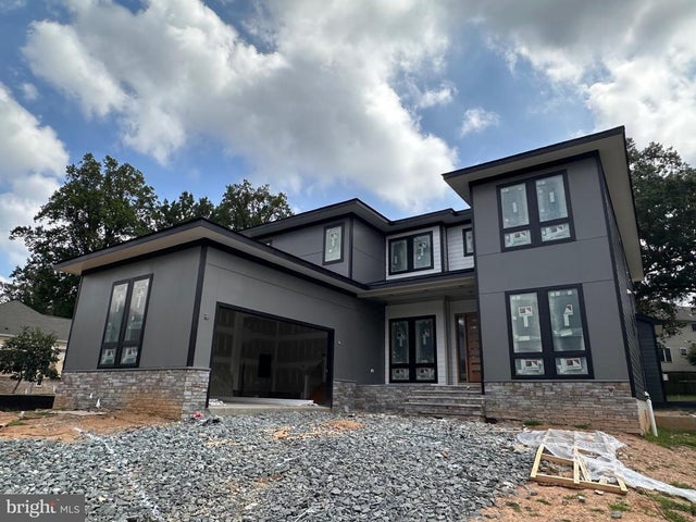 4015 Woodland Rd, Annandale