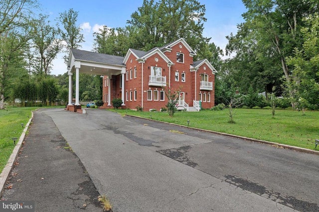 7230 Beverly St, ANNANDALE