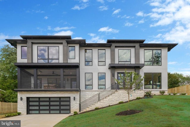 6514 Byrnes Dr, Mclean
