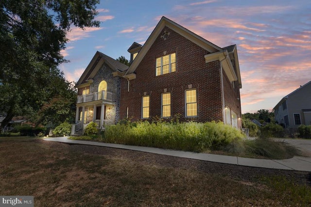 8813 Oak Leaf Dr, ALEXANDRIA