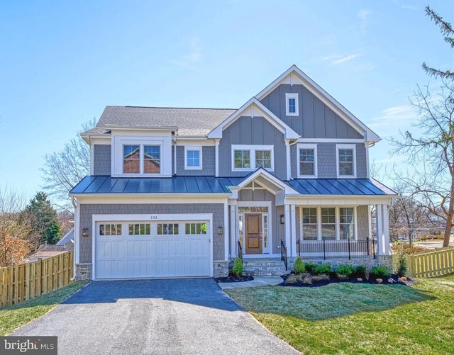 505 Hillcrest Dr Sw, VIENNA