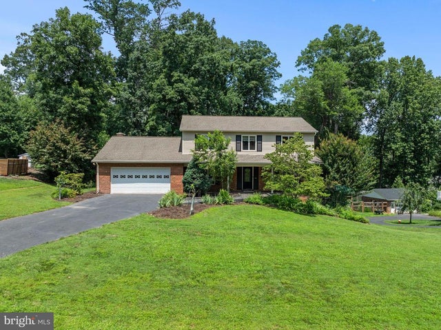 11608 Helmont Dr, OAKTON