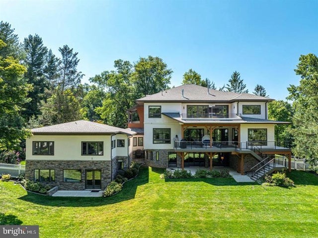 9604 Pembroke Pl, VIENNA