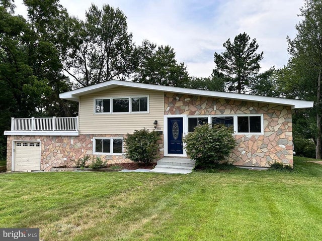 4103 Ivanhoe Ln, Alexandria