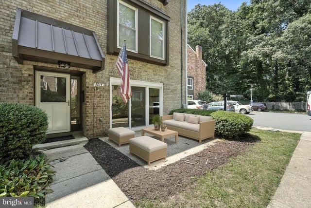 3814 Persimmon Cir, Fairfax