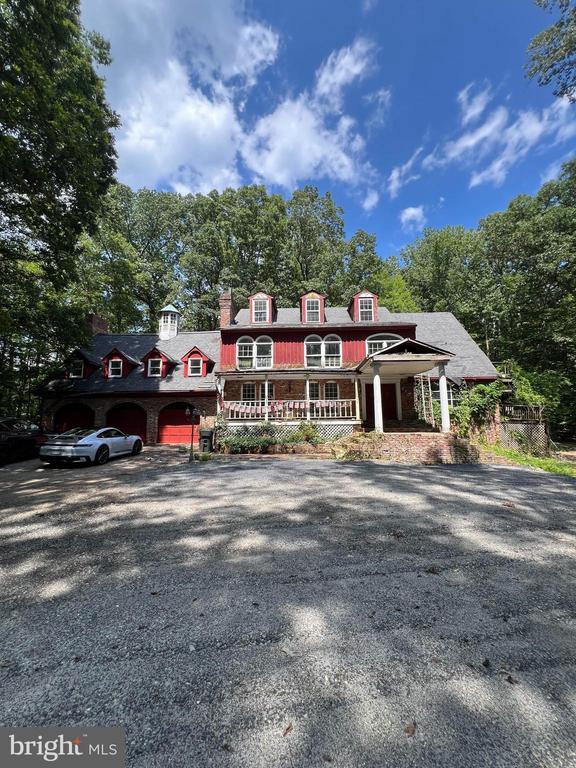 8605 Running Fox Ct, Fairfax Station