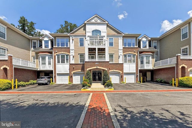 7880 Rolling Woods Ct #104, Springfield