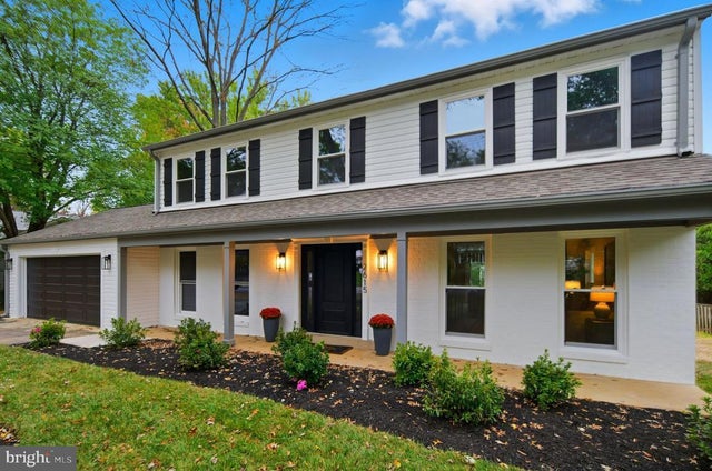 2615 Lemontree Ln, Vienna