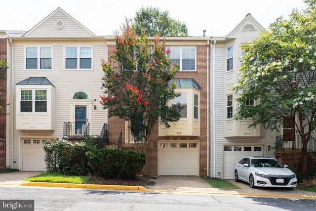 6113 George Baylor Dr, Centreville