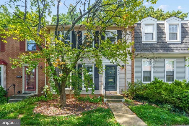 5929 Berkshire Ct, Alexandria