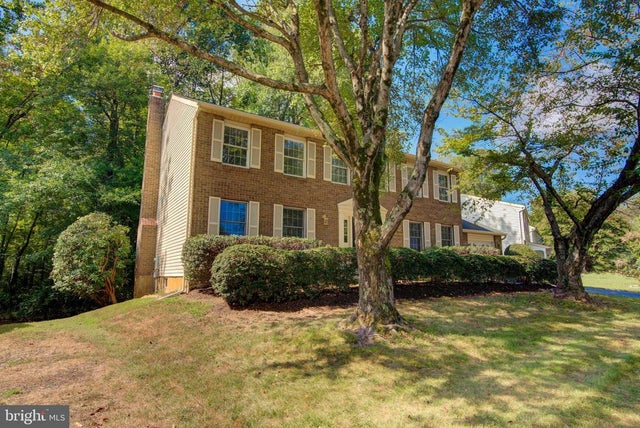 10901 Santa Clara Dr, Fairfax