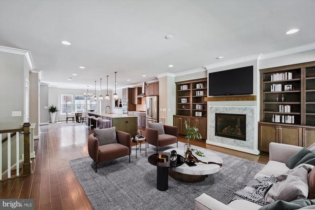 7770 Belvale Dr, Alexandria