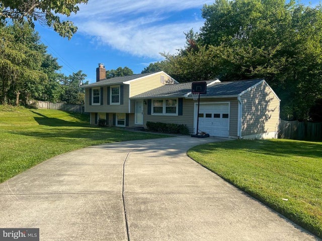 9914 Brightlea Dr, Vienna