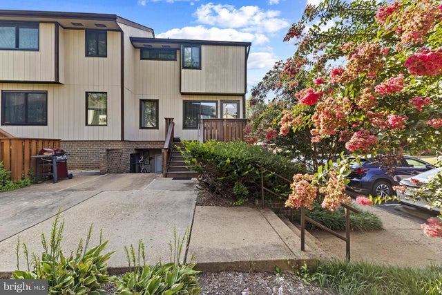 1808 Westwind Way #79, Mclean