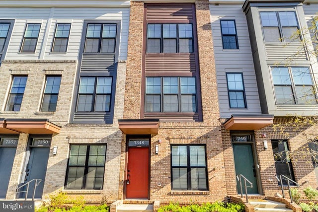 7354 Blade Dr, Falls Church