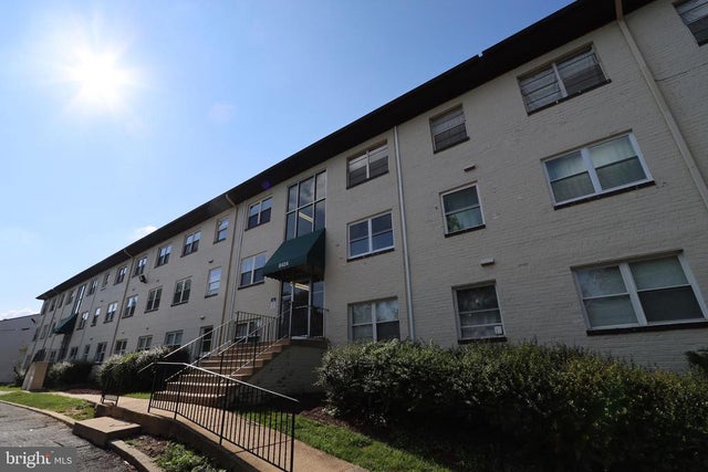 8424 Richmond Hwy #90, Alexandria