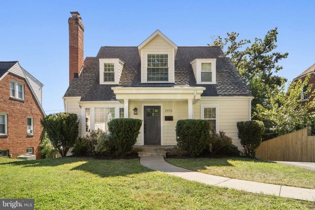 2915 Meadow Ln, FALLS CHURCH