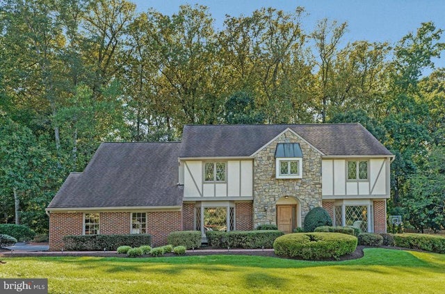 10309 Hickory Forest Dr, Oakton