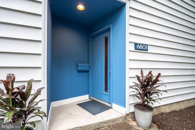 6801 Cavalier Trl, Falls Church