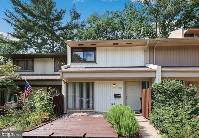 12154 Captiva Ct, Reston