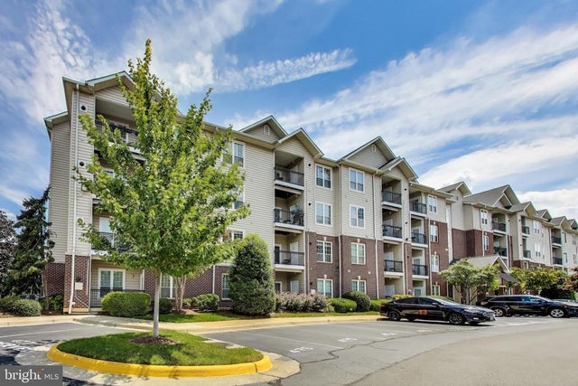 1571 Spring Gate Dr #6208, Mclean