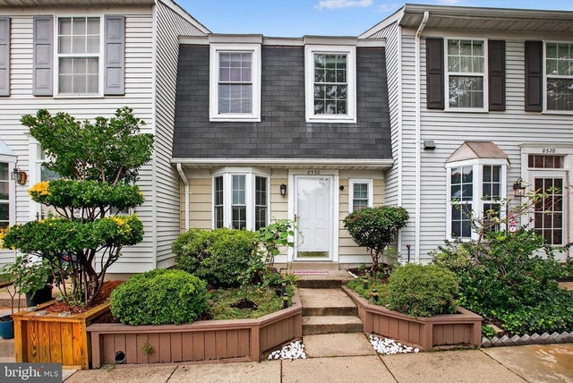 8530 Southlawn Ct, Alexandria