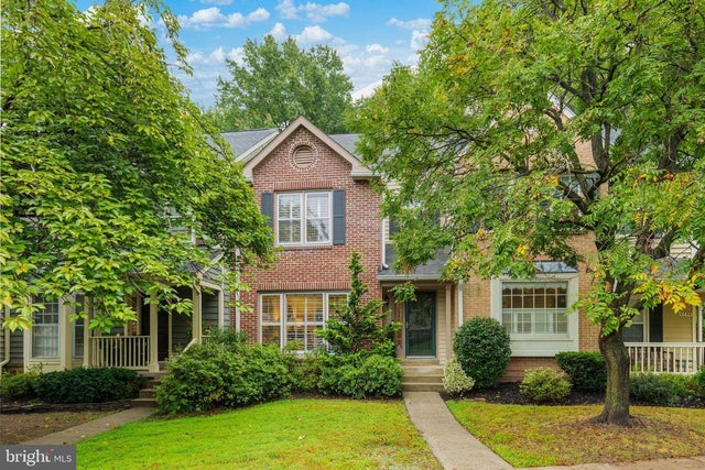 11752 Great Owl Cir, Reston