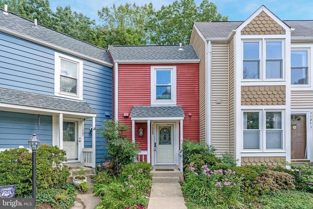 11269 Silentwood Ln, Reston