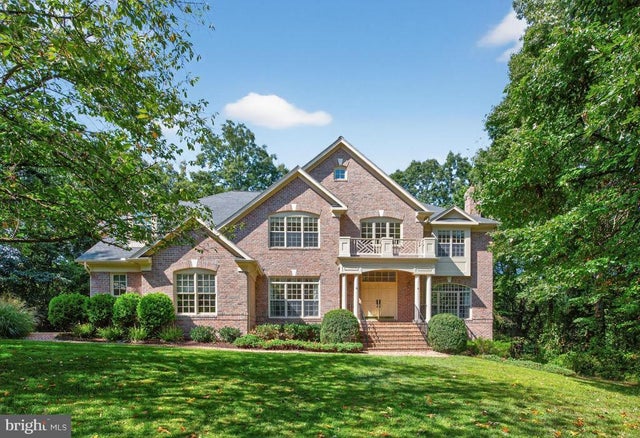1354 Lewinsville Mews Ct, MCLEAN
