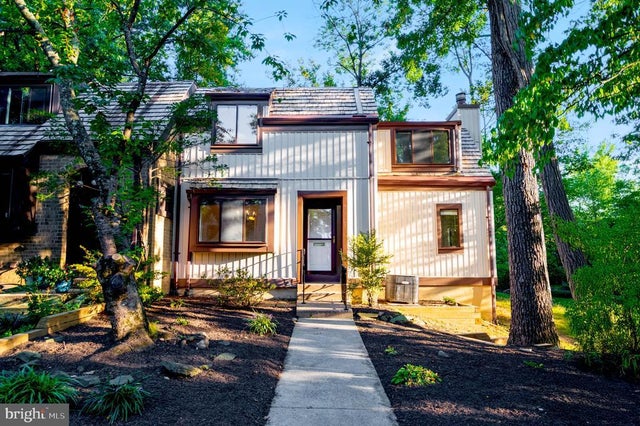 1501 Scandia Cir, Reston