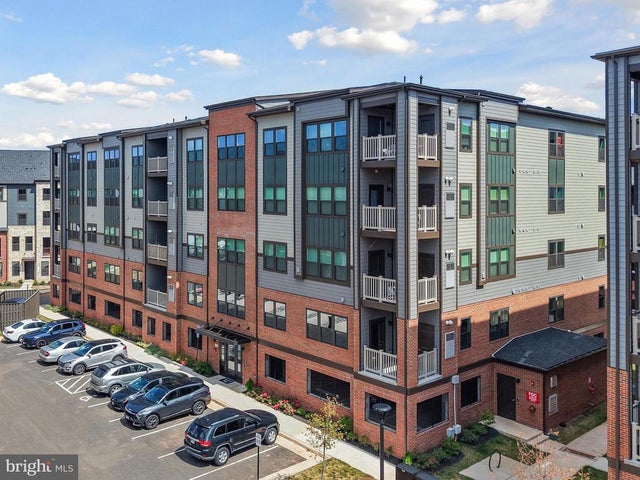 4395 Peach Lily Ln #311, Chantilly