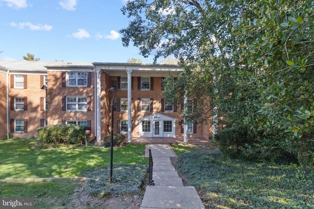 7640 Provincial Dr #214, Mclean