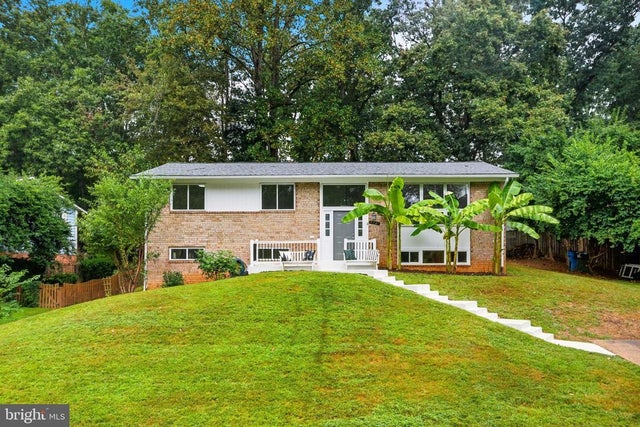 5361 Gainsborough Dr, Fairfax