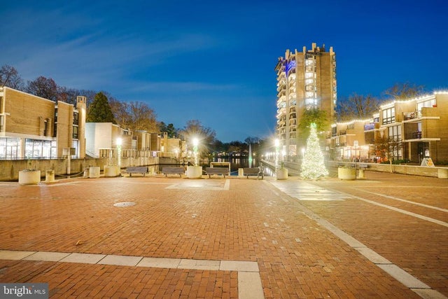 11400 Washington Plz W #1101, Reston