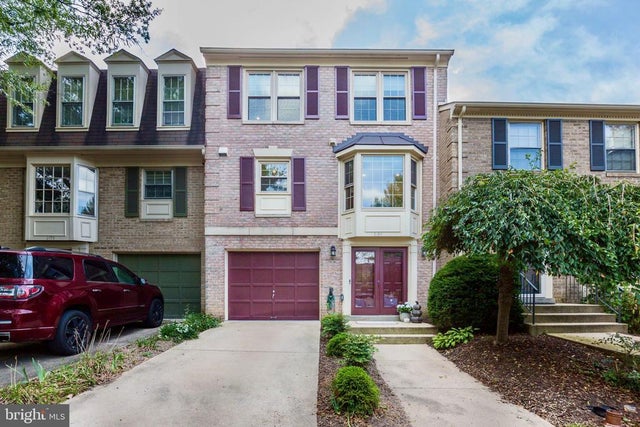 2157 Kings Mill Ct, Falls Church