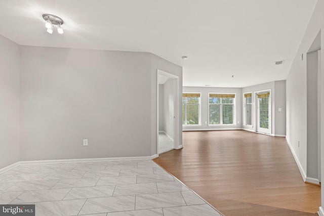 5565 Seminary Rd #206, Falls Church