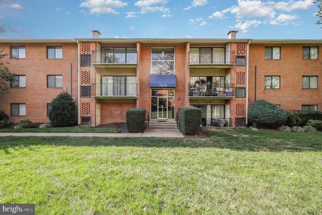 7610 Savannah St #201, Falls Church