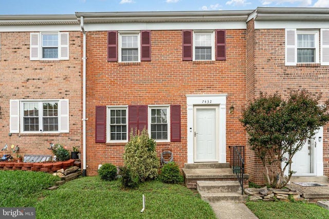 7432 Larne Ln, Lorton