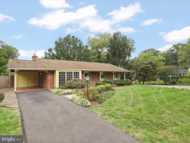 4106 Breezewood Ln, Annandale