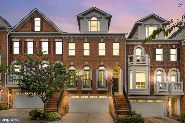 7706 Spoleto Ln #58, MCLEAN