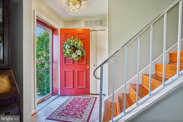 4783 Kandel Ct, Annandale