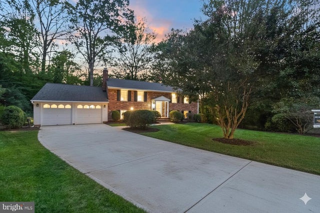 8929 Cheltonham Pl, Annandale