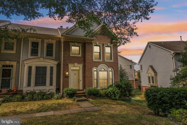 3930 Valley Ridge Dr, Fairfax