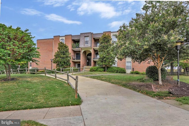 8300 Tobin Rd #34, Annandale