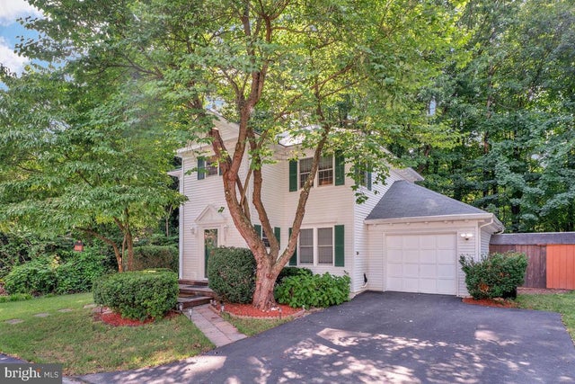 10117 Schoolhouse Woods Ct, Burke