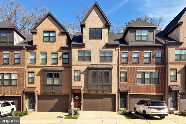 3795 Rainier Dr, Fairfax