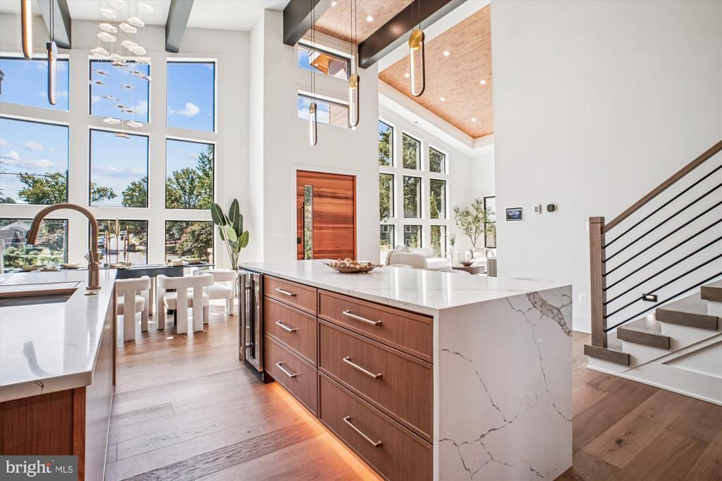 3126 Headrow Cir, FALLS CHURCH