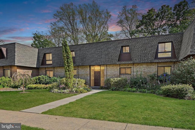 11619 Vantage Hill Rd #1a, Reston